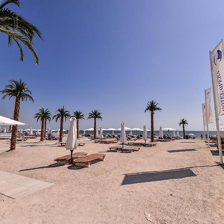 White Tower Private Apartment Beach View Mamaia Exterior photo