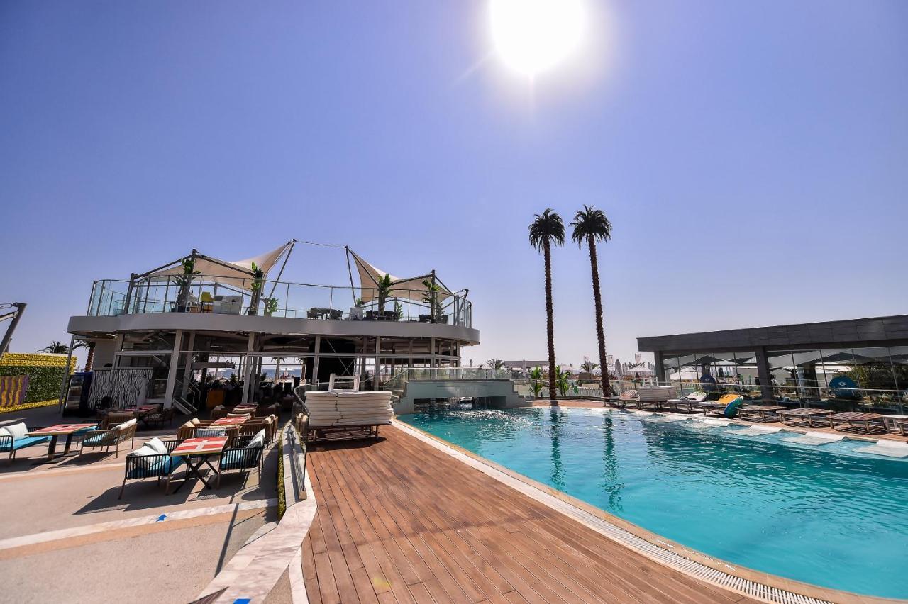 White Tower Private Apartment Beach View Mamaia Exterior photo