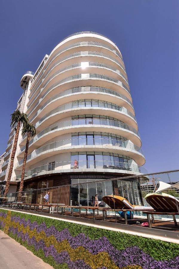 White Tower Private Apartment Beach View Mamaia Exterior photo