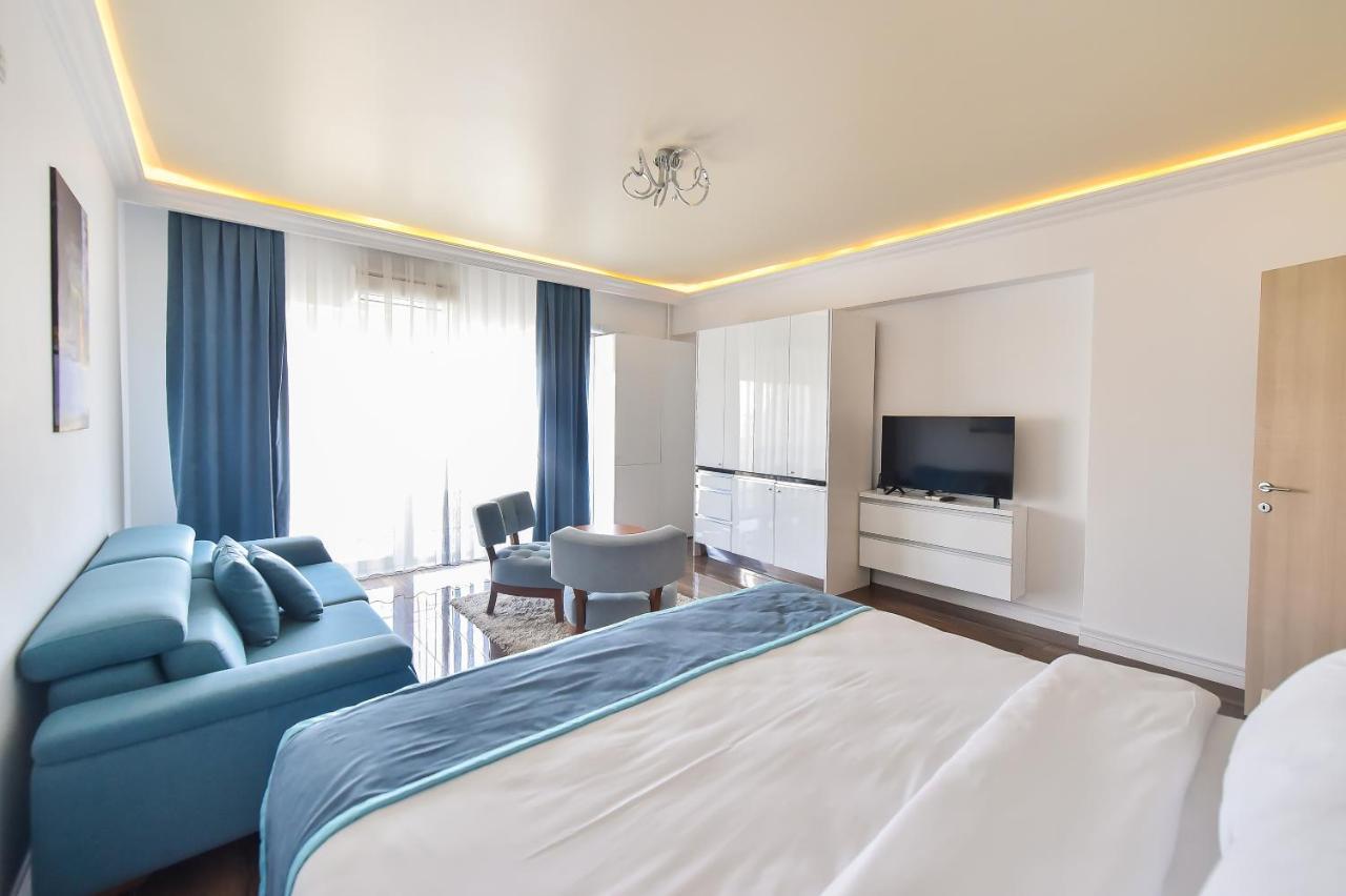 White Tower Private Apartment Beach View Mamaia Exterior photo