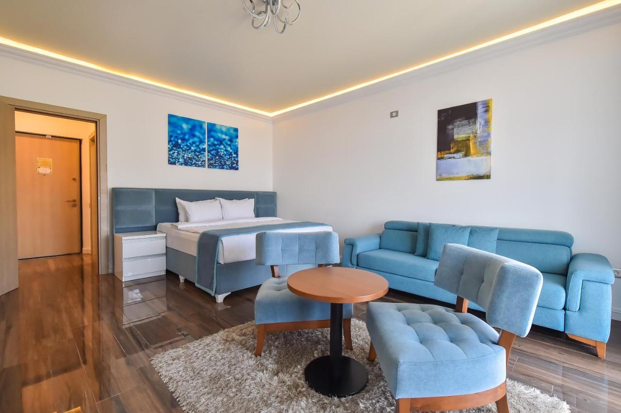 White Tower Private Apartment Beach View Mamaia Exterior photo